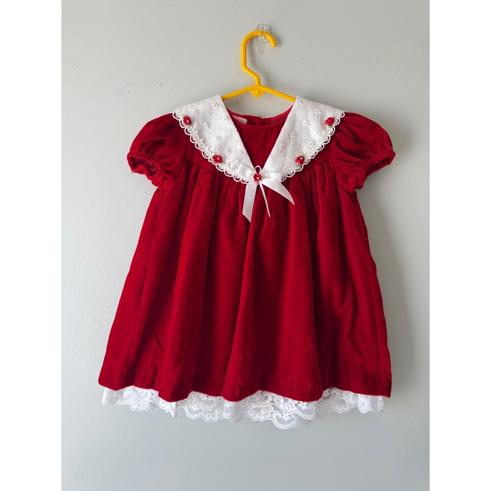 La Princess Red Velvet Holiday Dress White Lace Collar Rosebuds 24M - Picture 2 of 8